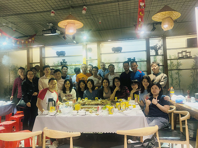 自強(qiáng)不息的榮強(qiáng)人